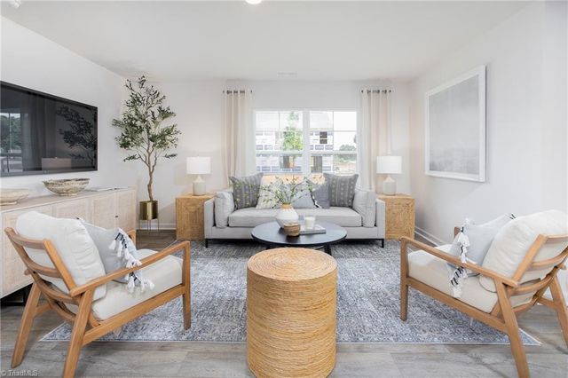 218 Prominent Drive, Lexington, NC 27292