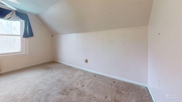 433 E Payton Avenue, Des Moines, IA 50315