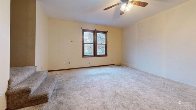 433 E Payton Avenue, Des Moines, IA 50315