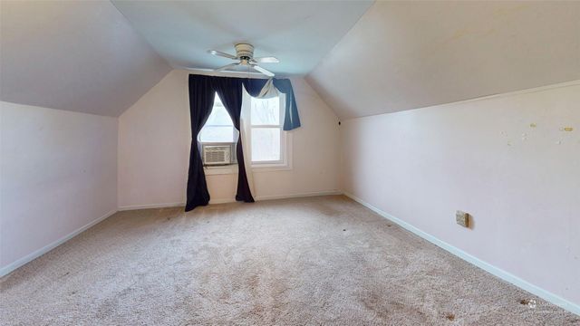 433 E Payton Avenue, Des Moines, IA 50315