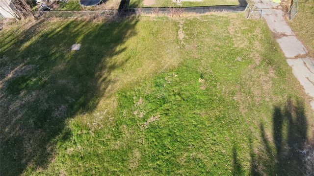 433 E Payton Avenue, Des Moines, IA 50315