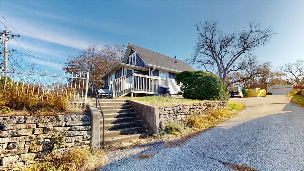 433 E Payton Avenue, Des Moines, IA 50315