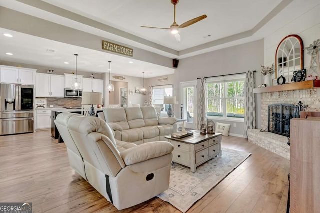 69 Al Roberts Road, Senoia, GA 30276