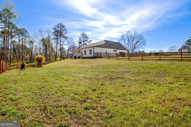 69 Al Roberts Road, Senoia, GA 30276
