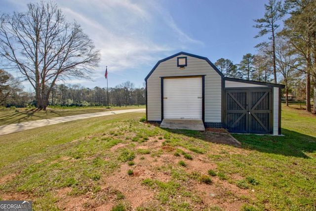 69 Al Roberts Road, Senoia, GA 30276