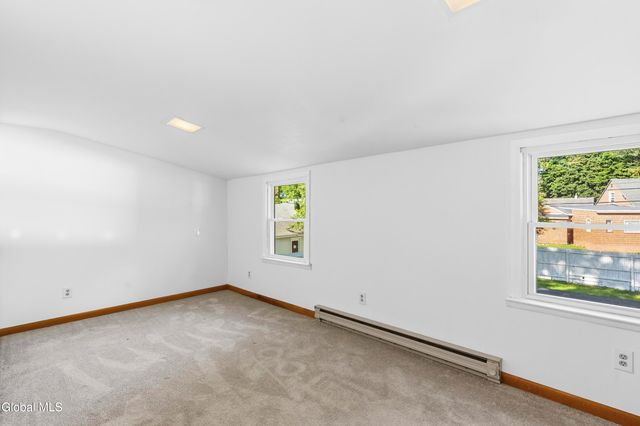 1054 Outer Drive, Rotterdam, NY 12303