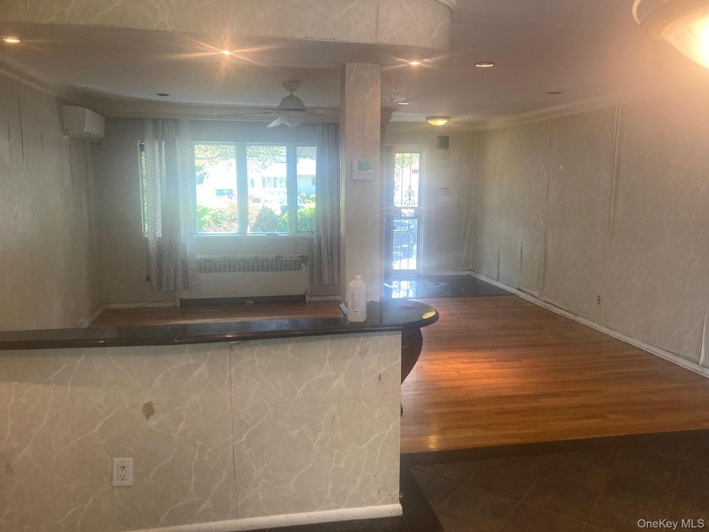 1375 Carole Court, Valley Stream, NY 11580 — photo 5