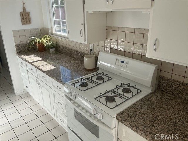 17734 Baltar Street, Reseda (los Angeles), CA 91335