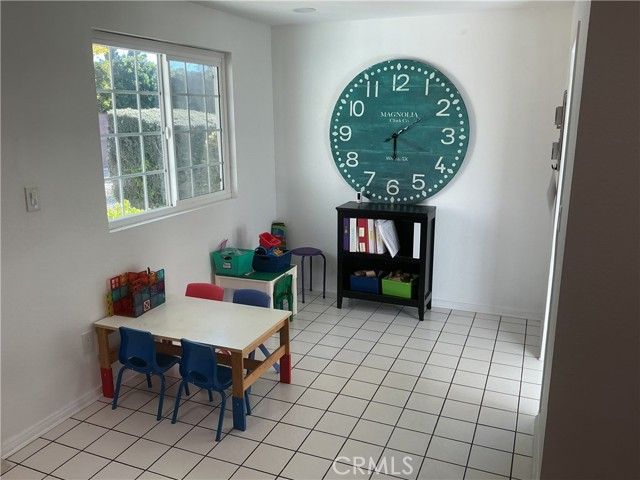 17734 Baltar Street, Reseda (los Angeles), CA 91335