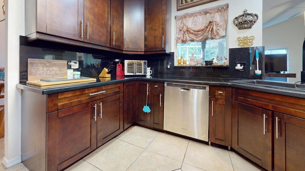 2398 SE Charleston Drive, Port St Lucie, FL 34952