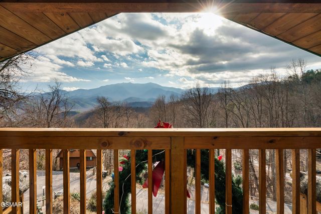 1480 Zurich Road, Gatlinburg, TN 37738