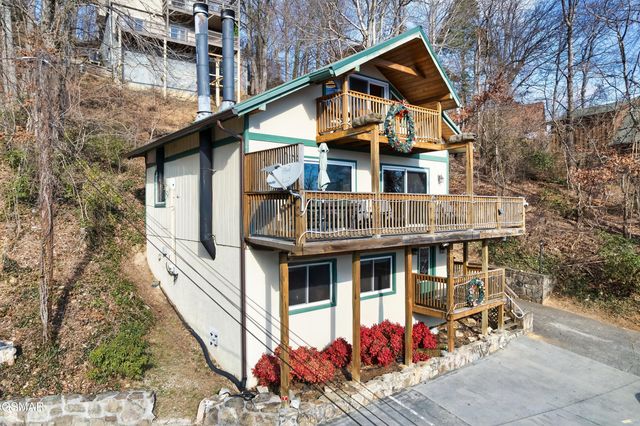 1480 Zurich Road, Gatlinburg, TN 37738