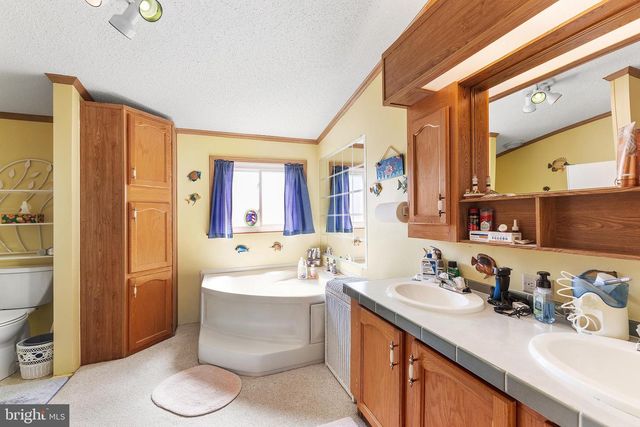 16 PLEASANT PINE CT, Harrington, DE 19952