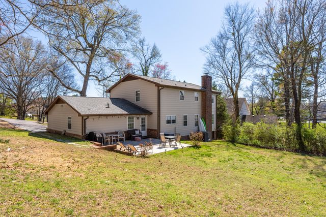 2305 Gale Lane, Chattanooga, TN 37421