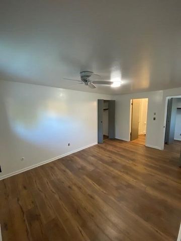 220 W Mosley Street, Ann Arbor, MI 48103