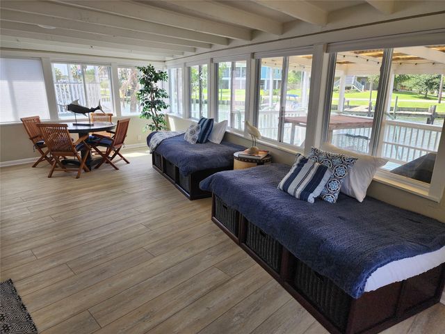 21 Tindel Street, Clear Lake Shores, TX 77565