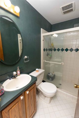 30988 Moroso Drive, Warren, MI 48088