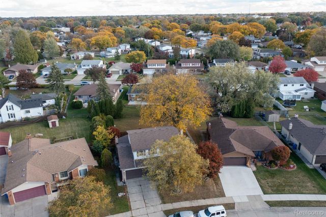 30988 Moroso Drive, Warren, MI 48088