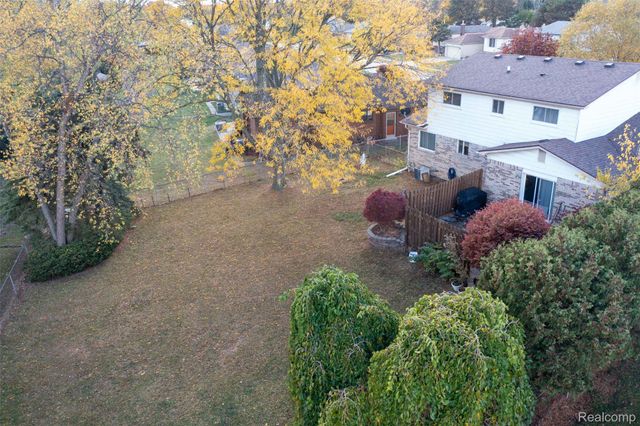 30988 Moroso Drive, Warren, MI 48088