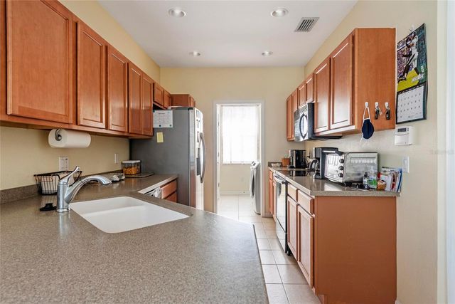 3860 82ND AVENUE CIRCLE E 101, Sarasota, FL 34243