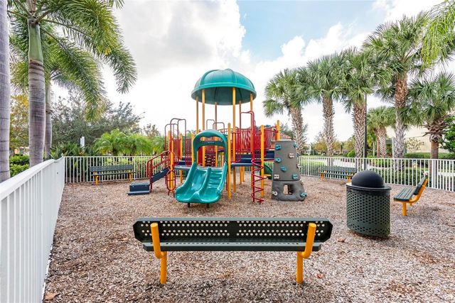 3860 82ND AVENUE CIRCLE E 101, Sarasota, FL 34243