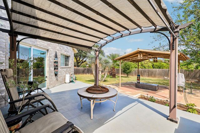 1008 Statler Bend DR, Pflugerville, TX 78660