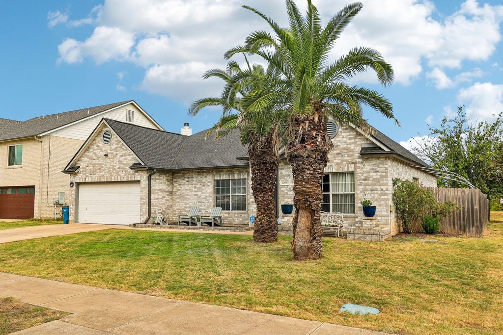 1008 Statler Bend DR, Pflugerville, TX 78660