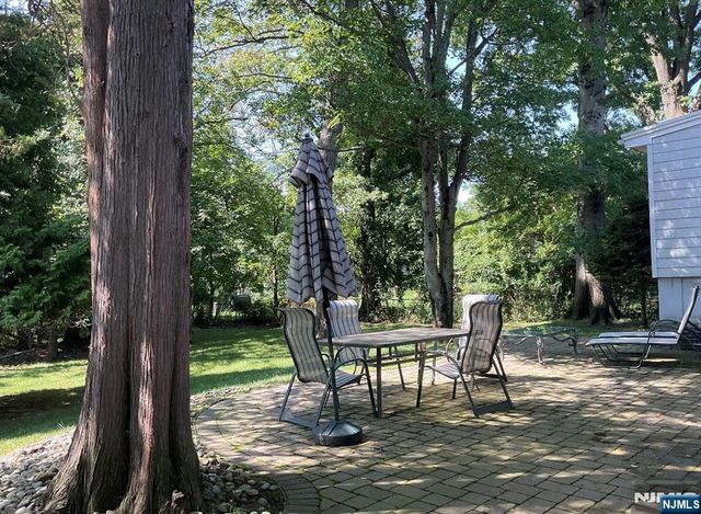 51 Earnshaw Place, Clifton, NJ 07013