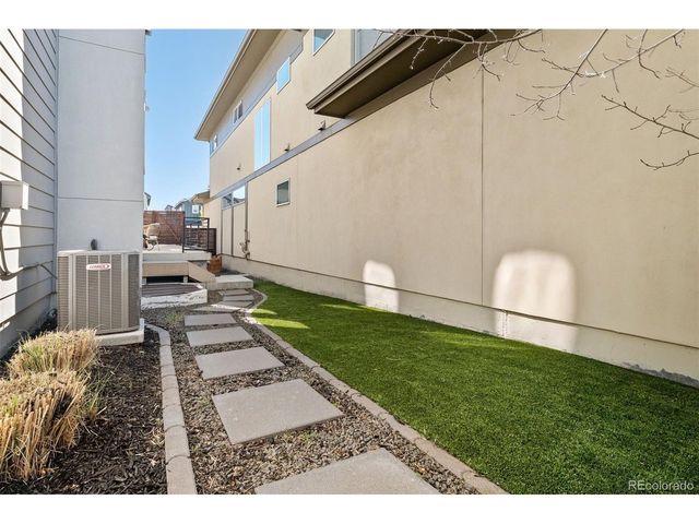 6753 Mariposa Ct, Denver, CO 80221