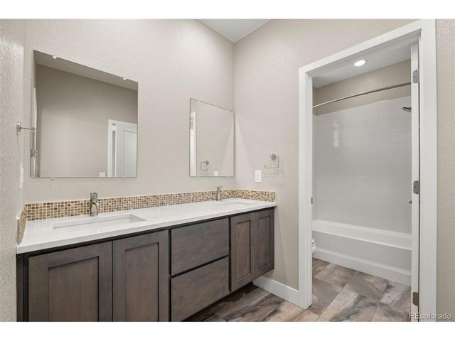 6753 Mariposa Ct, Denver, CO 80221