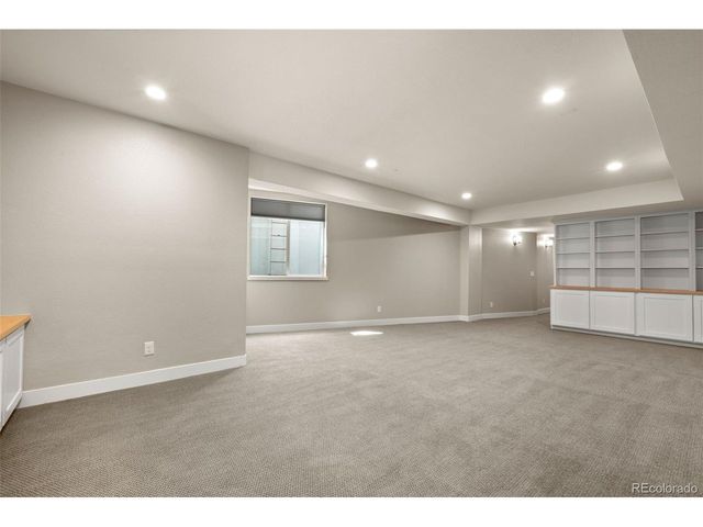 6753 Mariposa Ct, Denver, CO 80221