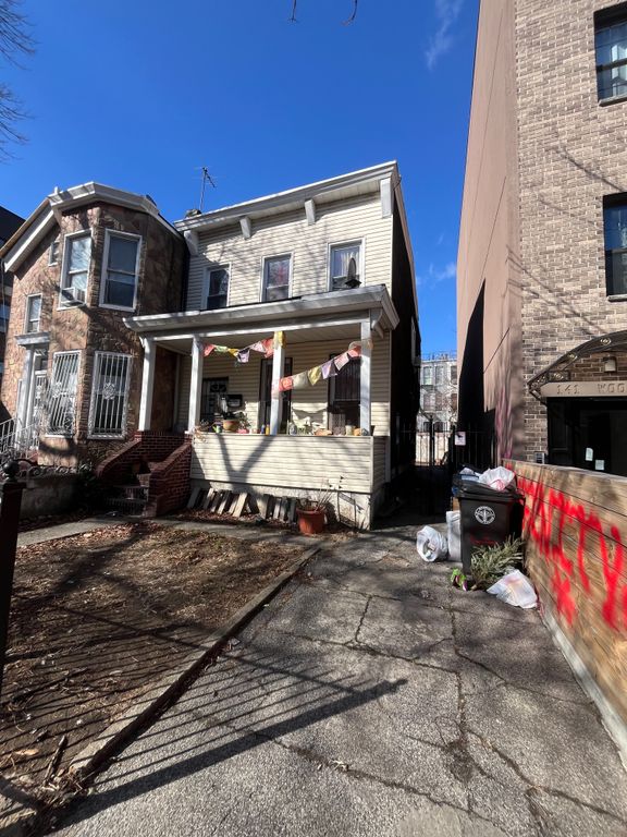 139 WOODBINE Street, New York City, NY 11221