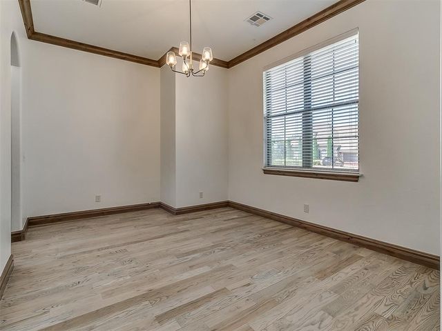3209 Silvercliffe Court, Edmond, OK 73012