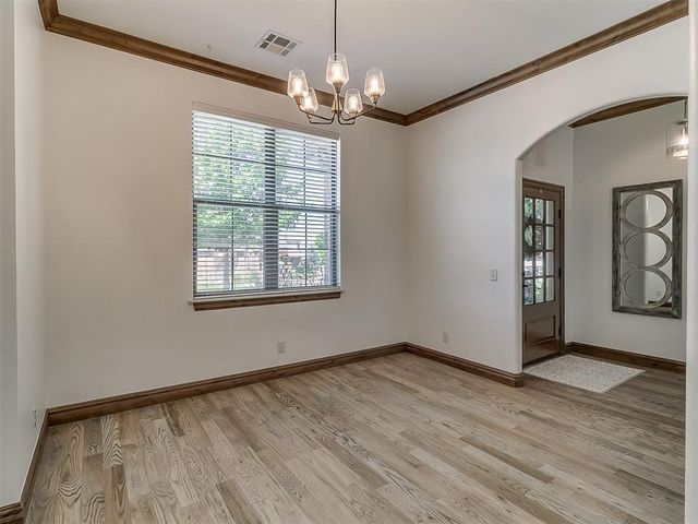 3209 Silvercliffe Court, Edmond, OK 73012