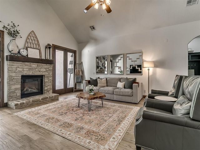 3209 Silvercliffe Court, Edmond, OK 73012