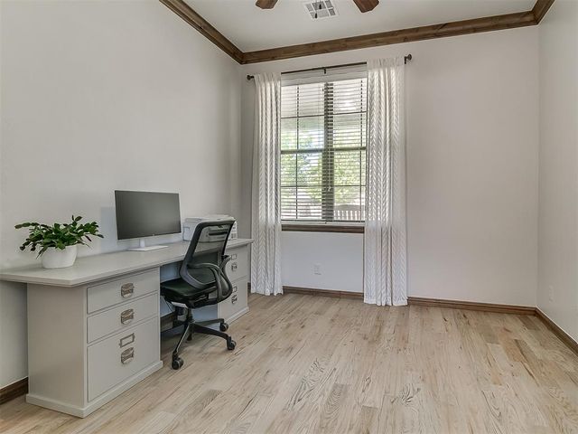 3209 Silvercliffe Court, Edmond, OK 73012