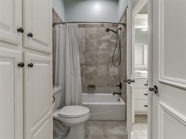 3209 Silvercliffe Court, Edmond, OK 73012