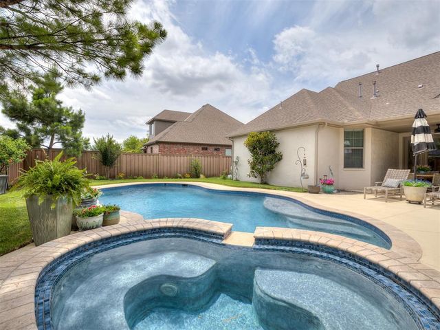 3209 Silvercliffe Court, Edmond, OK 73012