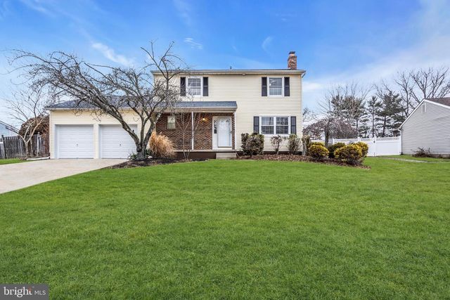 23 LANCASTER DR, Marlton, NJ 08053
