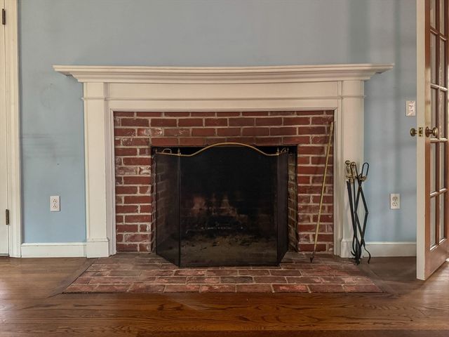 111 Log Hill Rd, Carlisle, MA 01741