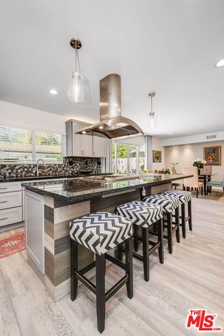15237 Otsego Street, Los Angeles, CA 91403