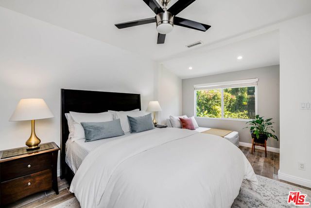 15237 Otsego Street, Los Angeles, CA 91403