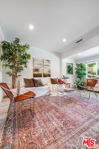 15237 Otsego Street, Los Angeles, CA 91403