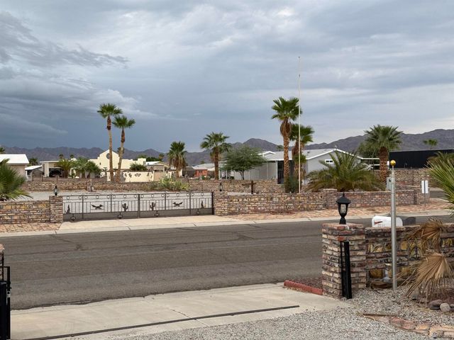 13693 E 53 St, Yuma, AZ 85367