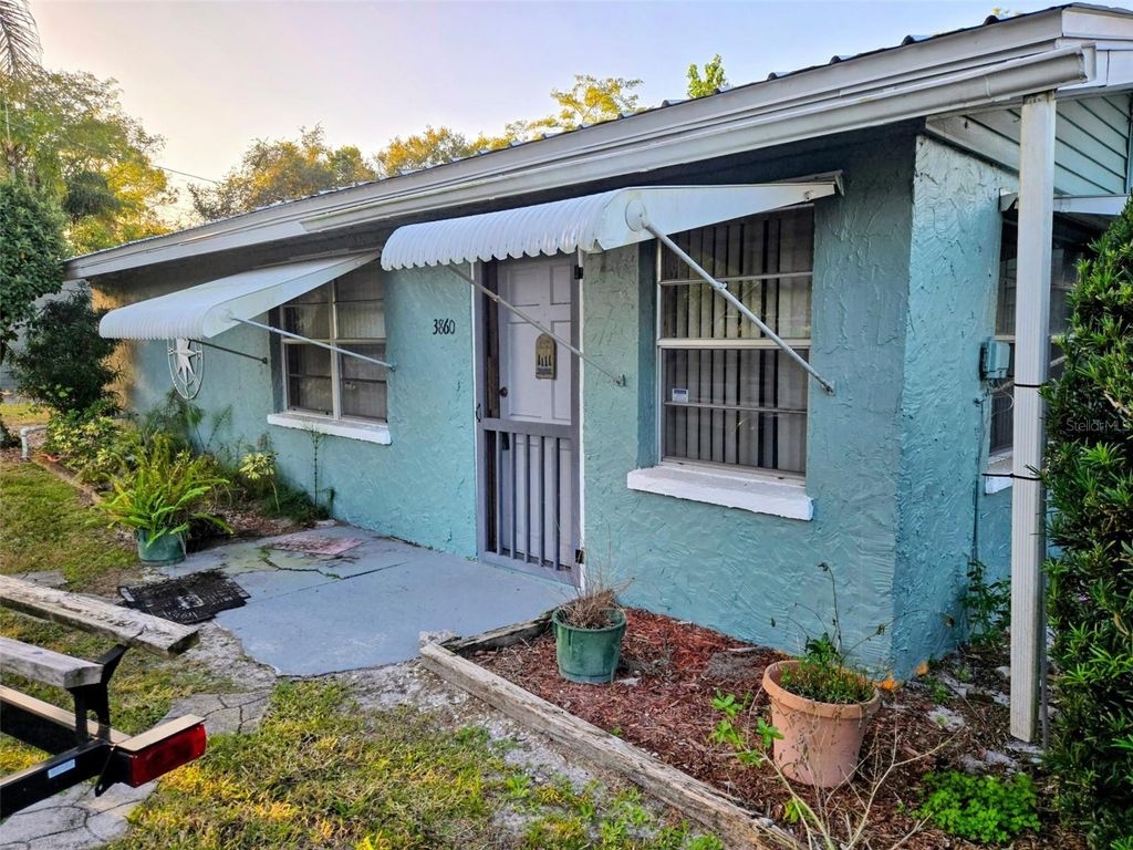 3860 HOWARD AVENUE, Lake Wales, FL 33898