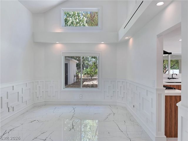 9708 Craighead Lane, Las Vegas, NV 89117