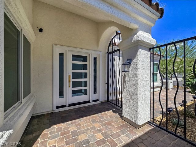 9708 Craighead Lane, Las Vegas, NV 89117