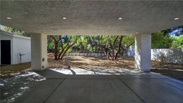 9708 Craighead Lane, Las Vegas, NV 89117