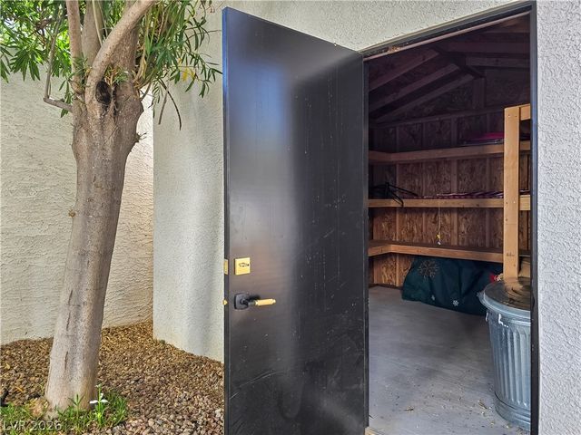 9708 Craighead Lane, Las Vegas, NV 89117