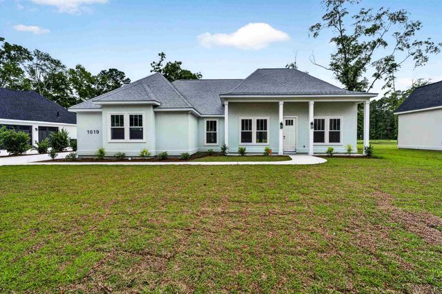 1019 Wachesaw Rd., Murrells Inlet, SC 29576